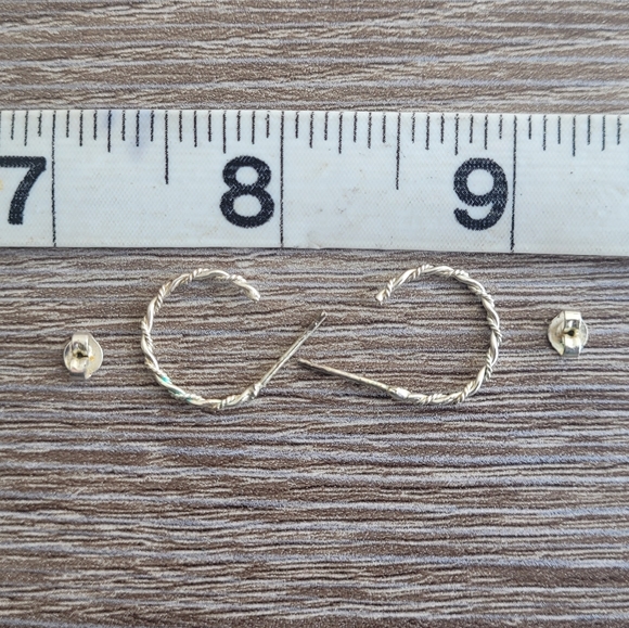 Simple Silver Twist Hoop Earrings Small Hoops - Picture 3 of 4